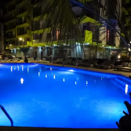 Apartament Azizi Side Family - Pool & Năvodari